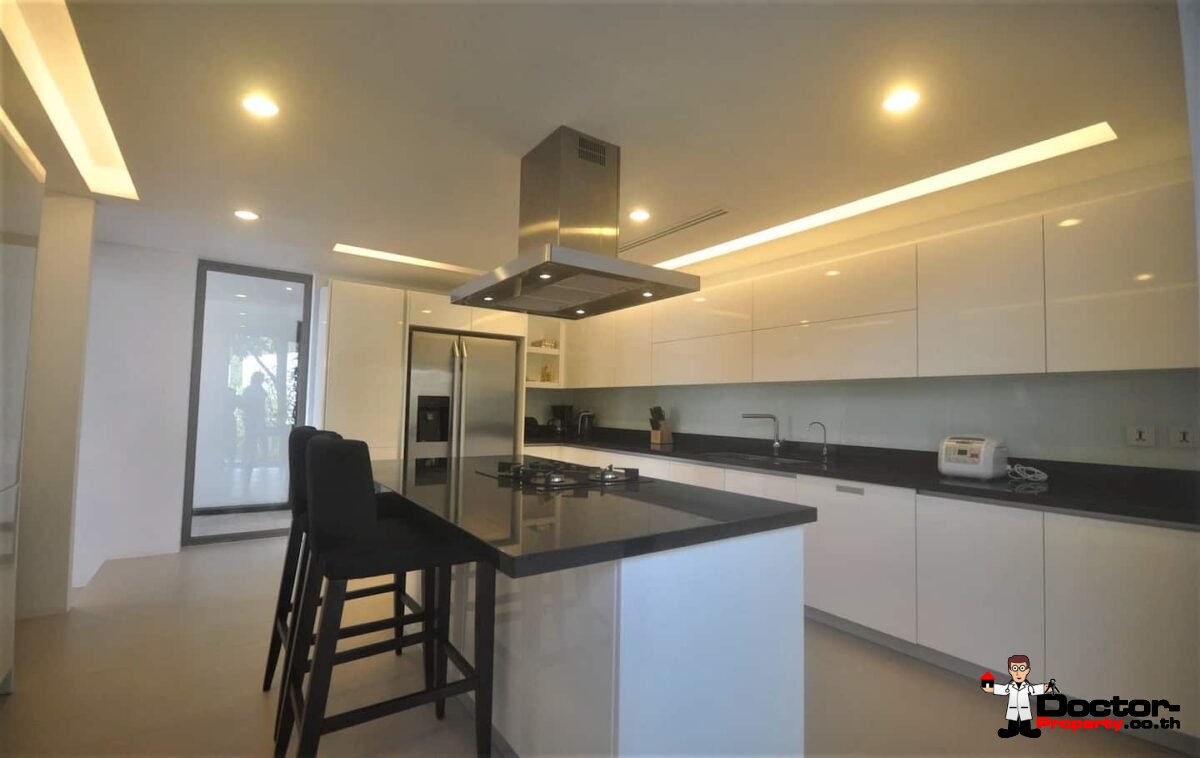 Fantastic 6 Bedroom Villa - Panoramic Sea View - Kalim Beach - Phuket West - for sale